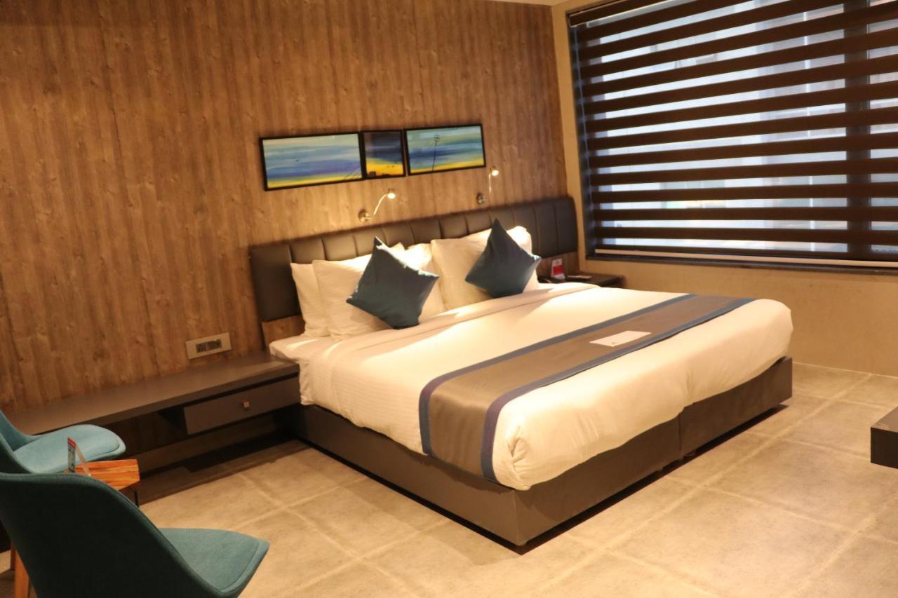 The Soni'Otel Haora Exterior photo